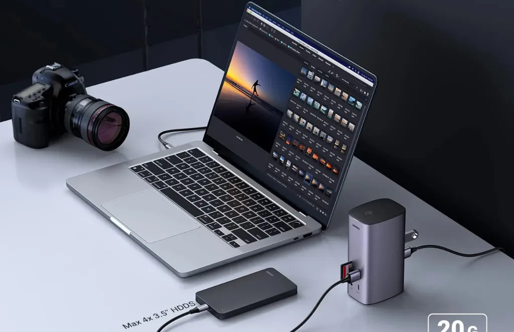 UGREEN 12-in-1 Fast Charge Universal Docking Station