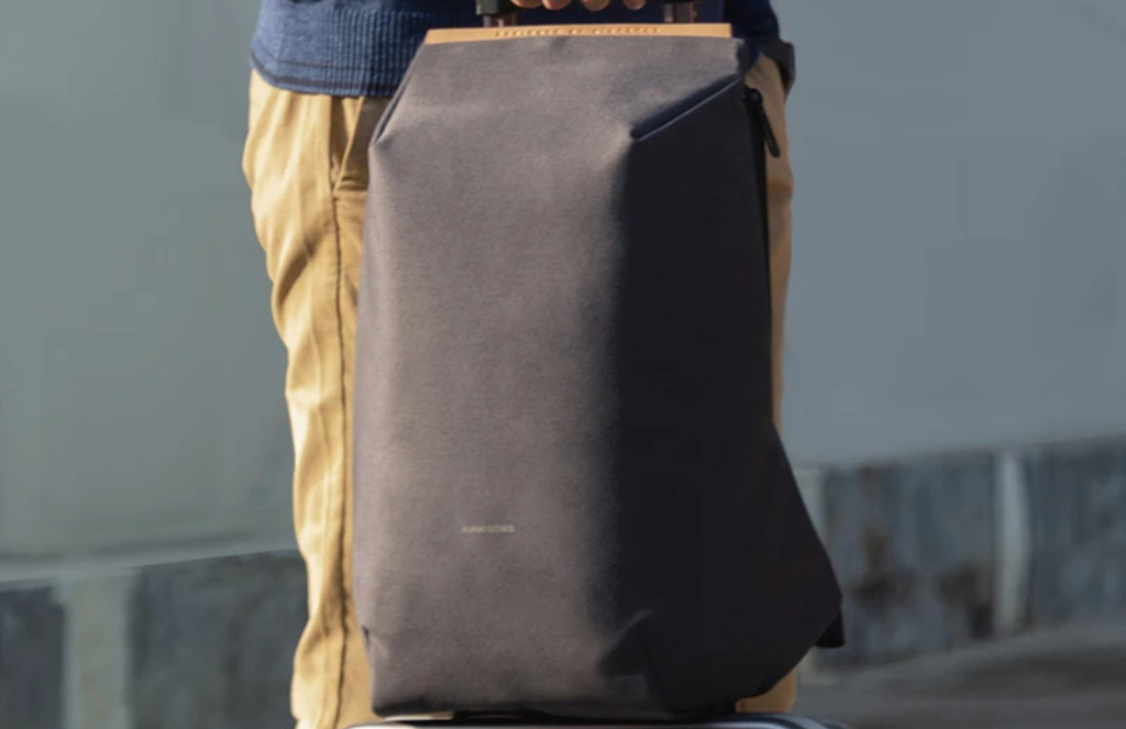 PngKingsons KW3207W laptop backpack which fits upto 15.6 inches laptop
